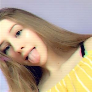 Meet your Posher, Melayna